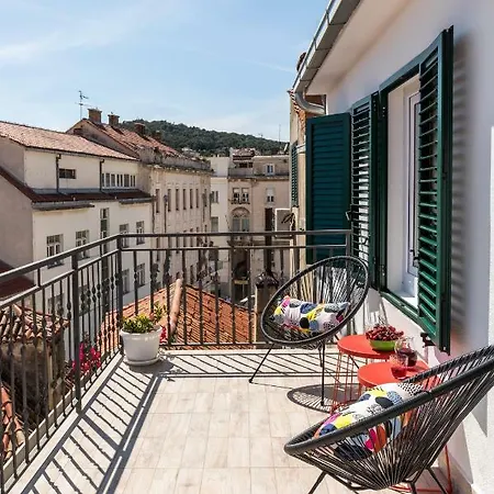 Apartmán Luxury Terrace Among The Old Rooftops Next To Diocletian's Palace *