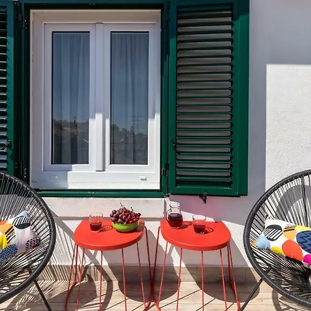Luxury Terrace Among The Old Rooftops Next To Diocletian's Palace Апартаменты